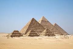 Piramidy - największy cud starożytnego świata.